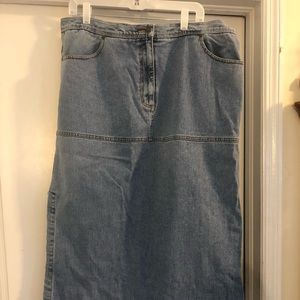 Denim skirt